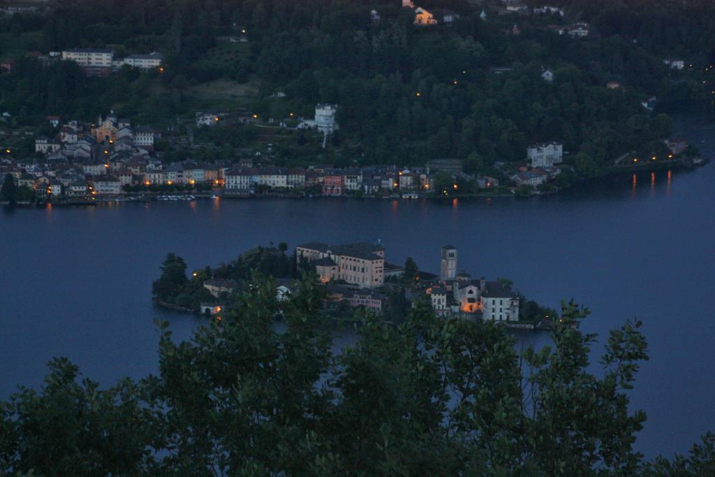 Hotel Panoramico Lago D'Orta (Adults Only) Madonna Del Sasso Exterior foto